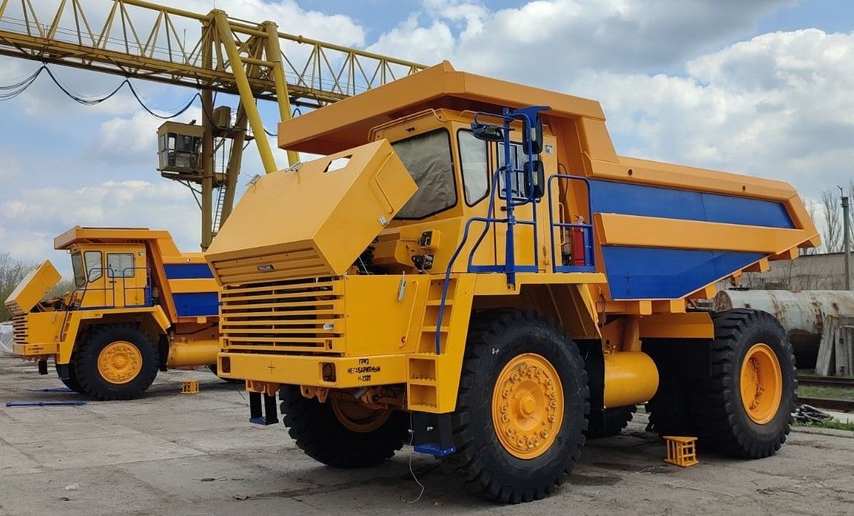 Три 45-тонника БЕЛАЗ поставлены в адрес Вольногорского ГОКа