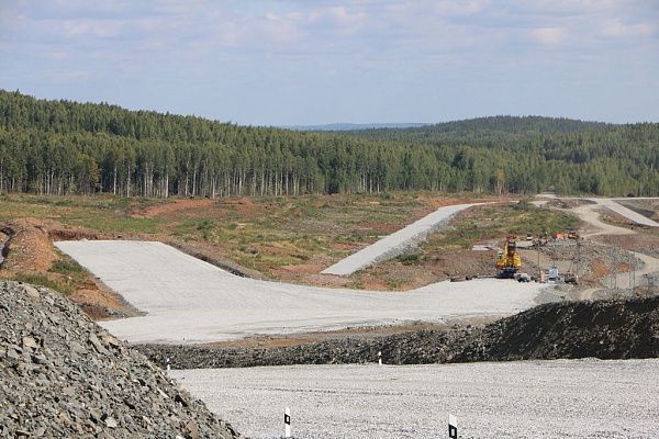 На новом карьере ЕВРАЗ КГОКа перевозить вскрышу будут 240-тонные «БЕЛАЗы»