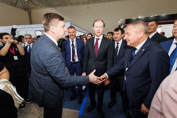 БЕЛАЗ представил свои новинки одновременно в двух частях света.