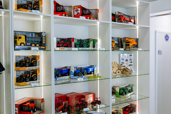 BELAZ становится ближе: в Кузбассе открылся первый фирменный магазин BELAZ Shop