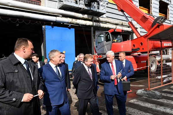 Премьер-министр Беларуси Андрей Кобяков посетил БЕЛАЗ