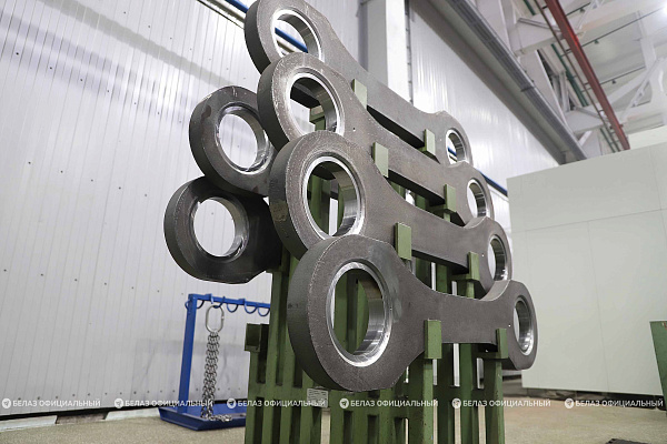 Инвестиции в качество и надежность техники: на БЕЛАЗе поэтапно вводится в строй новый высокотехнологичный участок