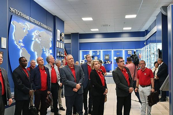 Представители Cummins посетили БЕЛАЗ