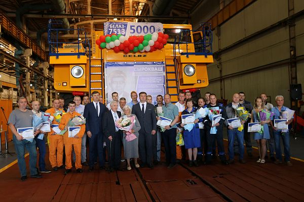 Юбилейное 5000-е шасси 130-тонного карьерного самосвала серии БЕЛАЗ-7513 ждут в Якутии