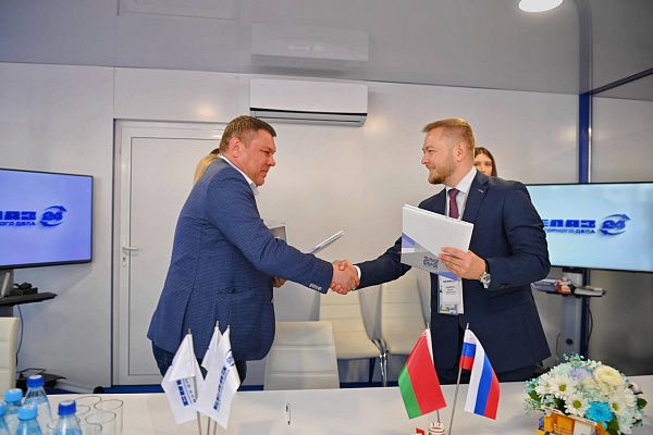 Мировая премьера: БЕЛАЗ презентовал 130-тонный самосвал на СПГ в Кузбассе