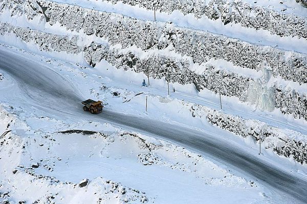 Еще технологичнее, еще эффективнее: руду у горы Качканар перевозит новейшая техника БЕЛАЗ