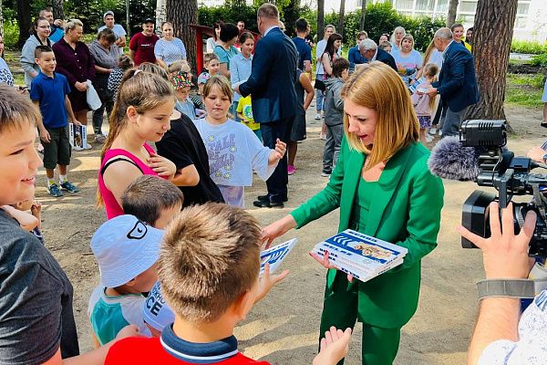 Спортивная площадка в городе Асбесте - подарок БЕЛАЗА