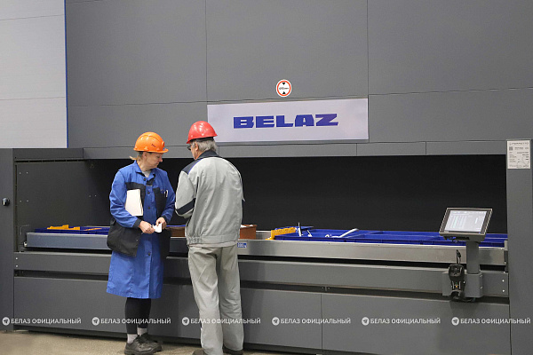 Новые стандарты складской логистики на производстве карьерной техники