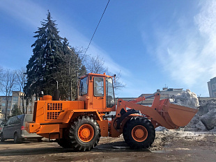 АМКОДОР 332С4